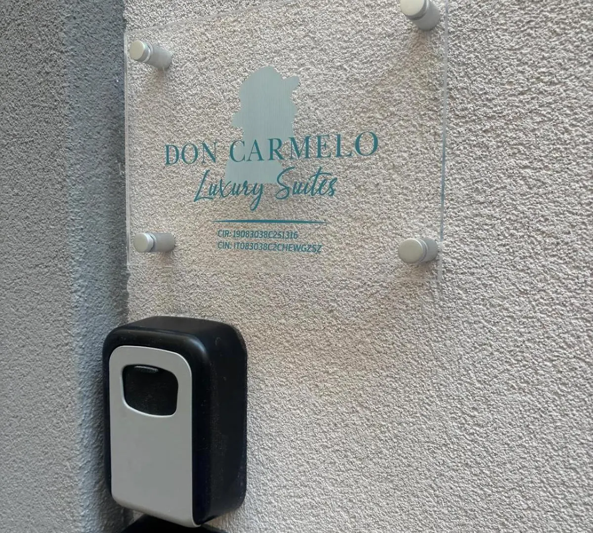 Don Carmelo Luxury Suites - Letojanni Taormina 公寓